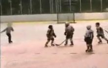 Драка в детском хоккее (1Mb)