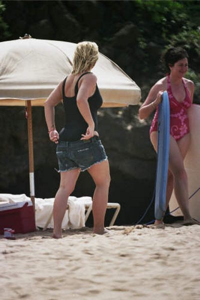 Britney Spears вместе с сыном на Гавайах (14 фото)