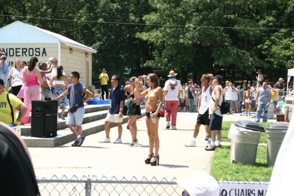 Секс-фестиваль в Roselawn, Indiana (32 фотографий)