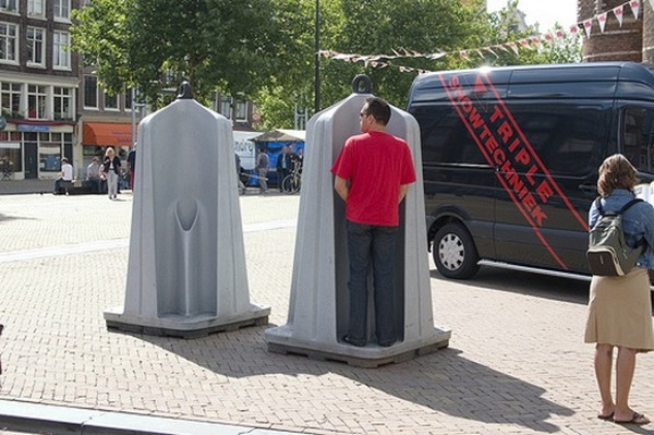 Публичные туалеты в Амстердаме - ну и придумали:) (1 фото)