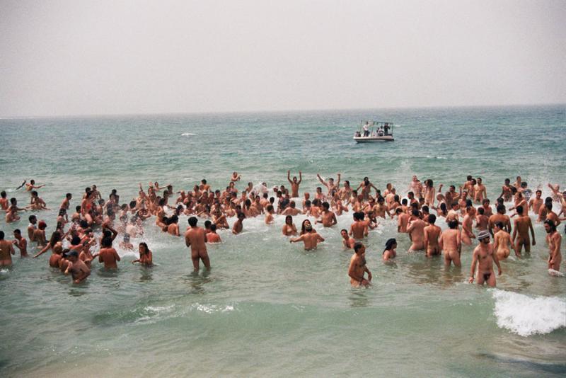 Пляжный отдых по Израильски:) (19 фото)