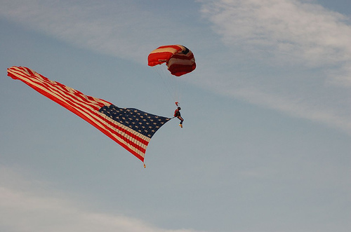 Американский парашютист несанкционированно пересёк мексиканскую границу (3 фото)
