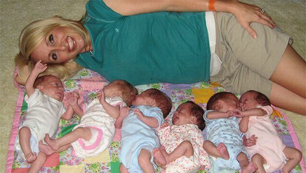 И сколько детишек родится у будущей счастливой мамы? Ответ дальше... (1 фото)
