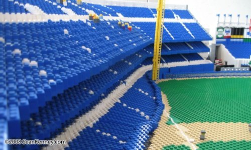 Lego-инсталляция стадион Нью-Йорк Янки (9 фото)