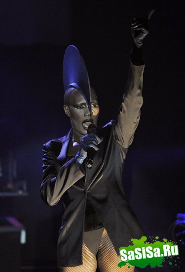 -   (Grace Jones)   (20 )