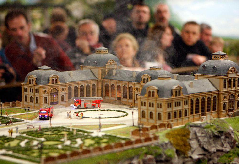 Самоя большая и самая известная в мире модель железной дороги «Miniatur-Wunderland» (8 фото)