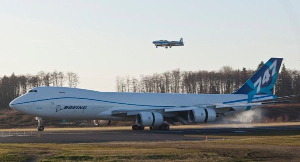     Boeing 747-8 Freighter (16 )