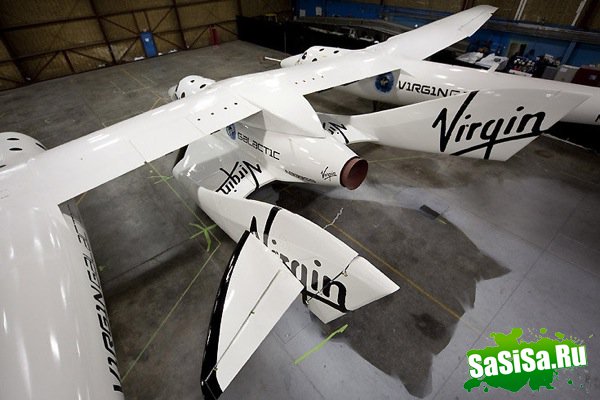     SpaceShipTwo (14 )