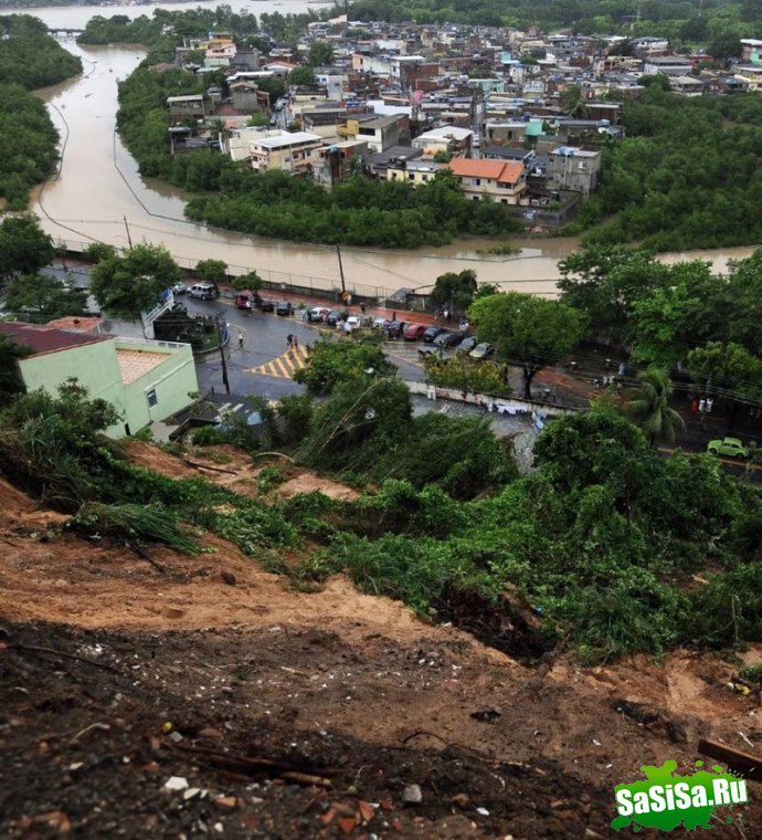 Наводнения и оползни в Бразилии (15 фото)