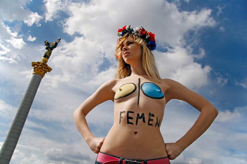   FEMEN (5 )