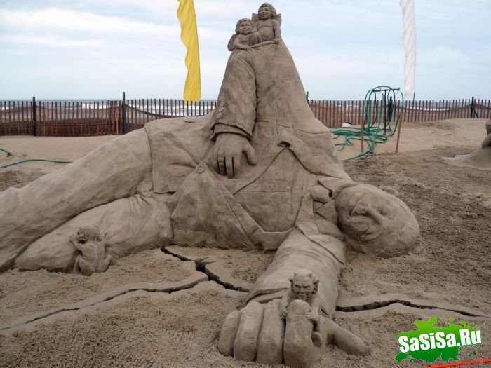 Песочные скульптуры (16 фото)