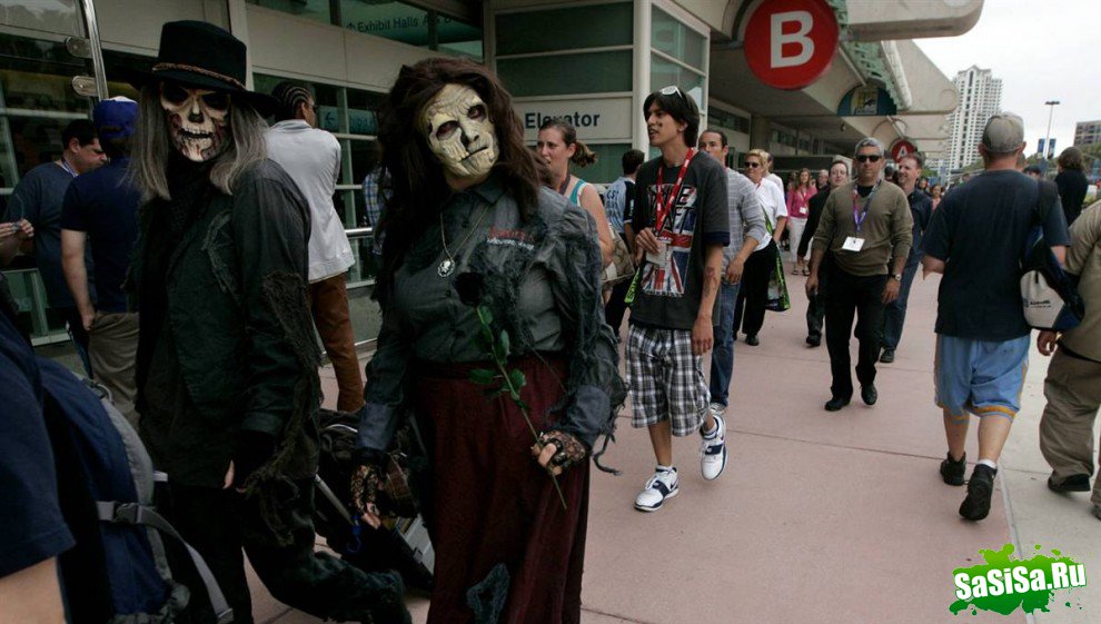    Comic Con 2010″ (18 )