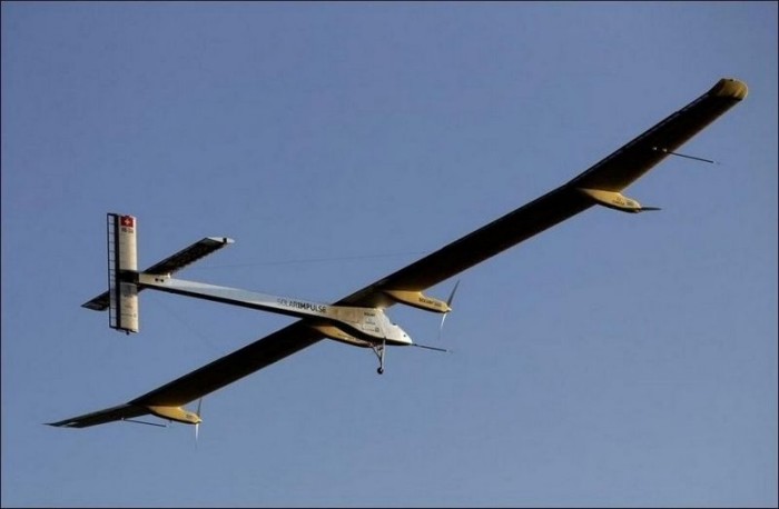 Первый в мире аэроплан на солнечных батареях (10 фото)