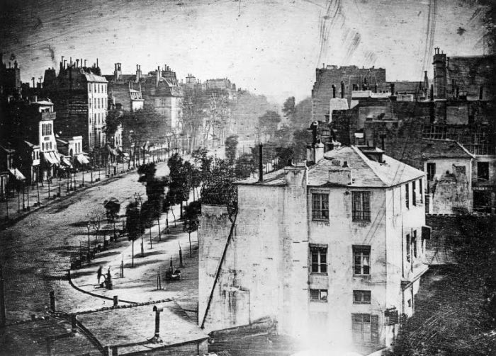 Первая в истории фотография человека 1838 г. (1 фото)