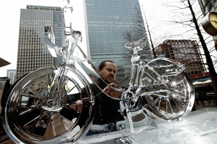 Ледяной велосипед (7 фото)