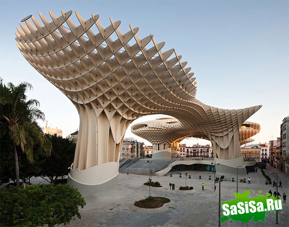 Metropol Parasol   (13 )