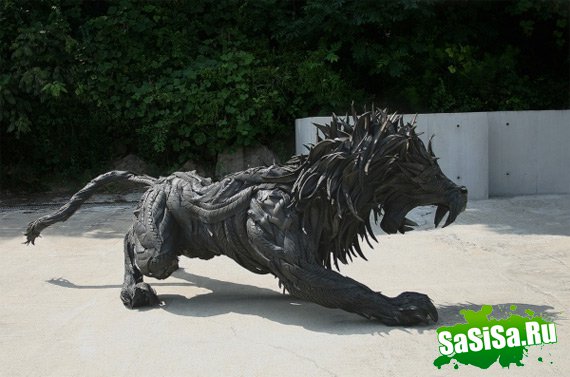 Ен Хо Чи: скульптуры из шин (13 фото)