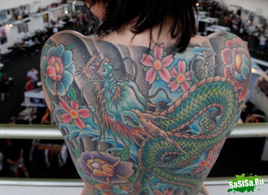 Удивительные татуировки (25 фото)