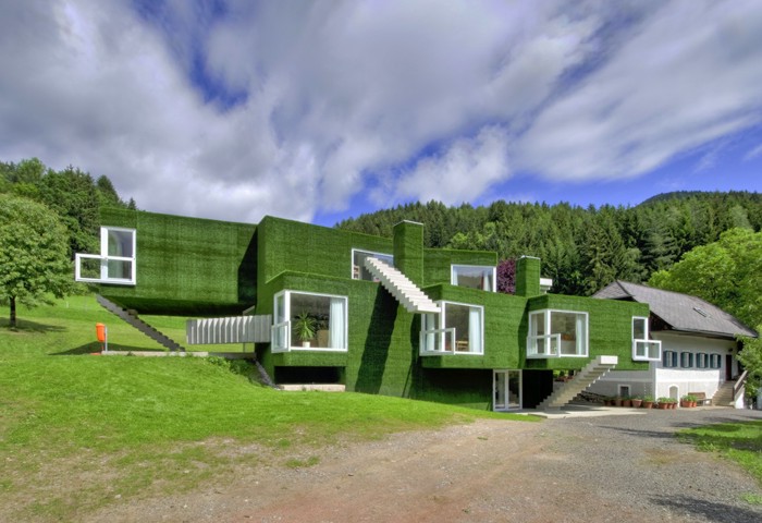 Зеленый дом в Австрии (14 фото)