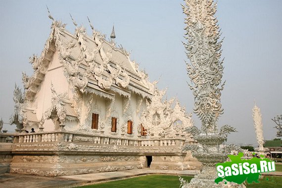   Wat Rong Khun (17 )