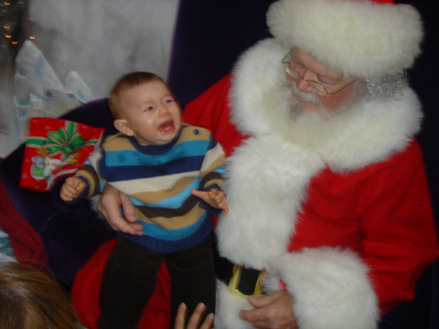 Самый страшный Санта-Клаус:) (13 фото)