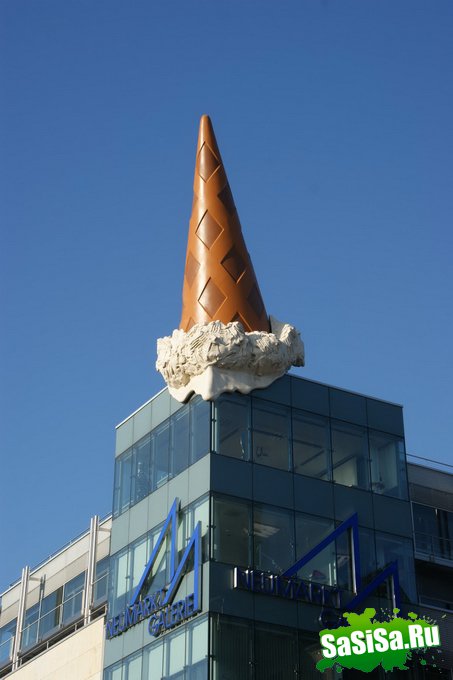   Claes Oldenburg (13 )