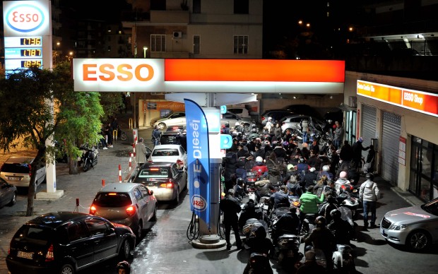 Бензиновый хаос в Италии (11 фото + видео)