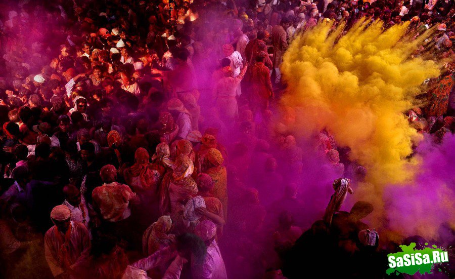 Фестиваль красок Холи (11 фото)