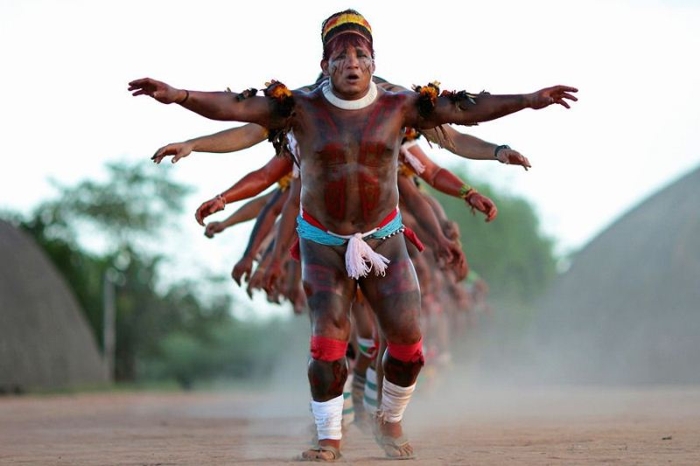 Племя Явалапити: последние 200 человек (13 фото)
