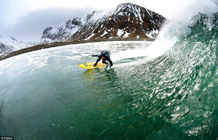 Арктический серфинг (14 фото)