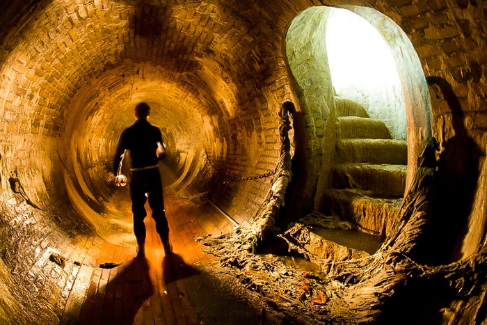 Подземные туннели и канализация в Лондоне и Нью-Йорке (16 фото)