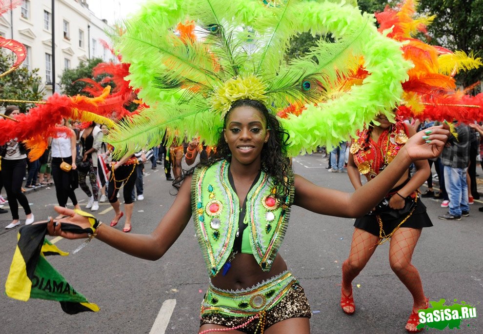Все прелести Ноттинг-Хиллского карнавала 2012 (19 фото)