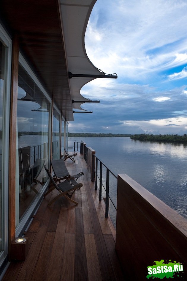 Отель на воде Амазонки (7 фото)