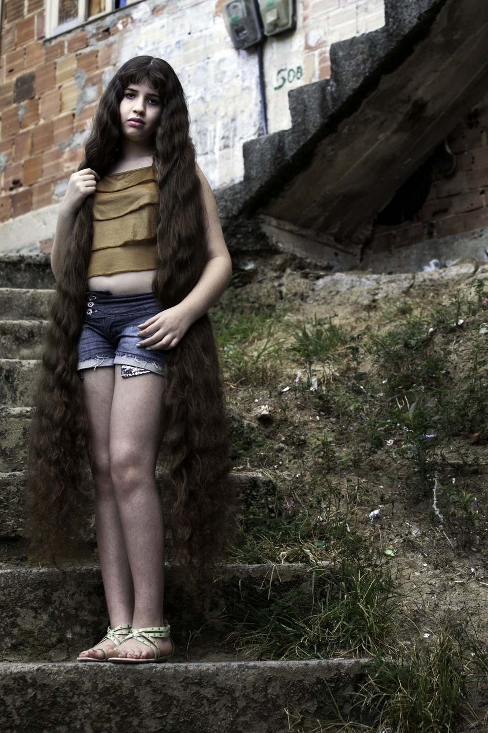 Бразильская Рапунцель, продавшая свои шикарные волосы за  000 (4 фото)
