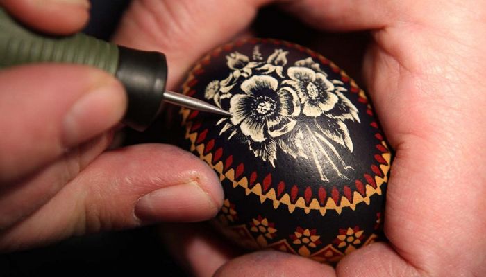 Лужицкое мастерство росписи пасхальных яиц (10 фото)