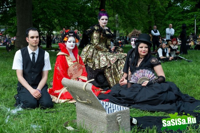  ,    Wave-Gotik Treffen (18 )