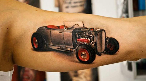 Татуировки на автомобильную тему (22 фото)