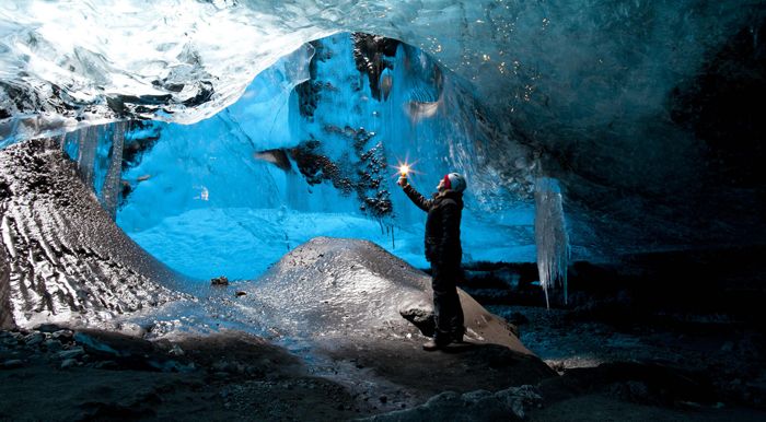 Лазурные пещеры ледника Ватнайёкюдль (10 фото)