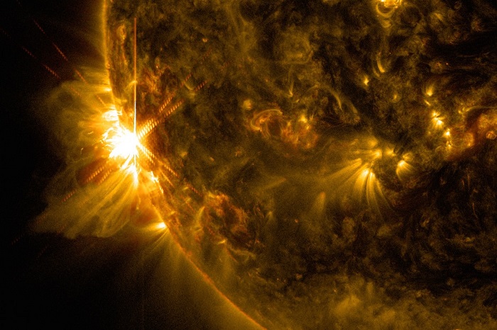 На Солнце произошли две мощные вспышки класса X (видео)