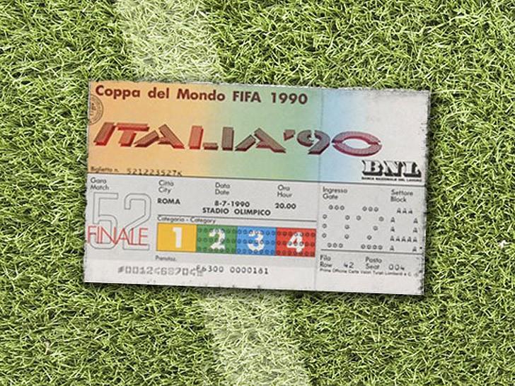 Изменение дизайна билетов на Чемпионат мира по футболу от 1930 года