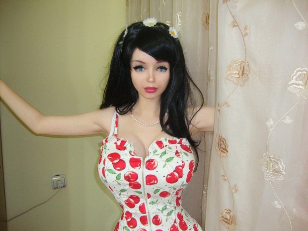 Лолита Ричи — новая живая кукла из России (30 фото)