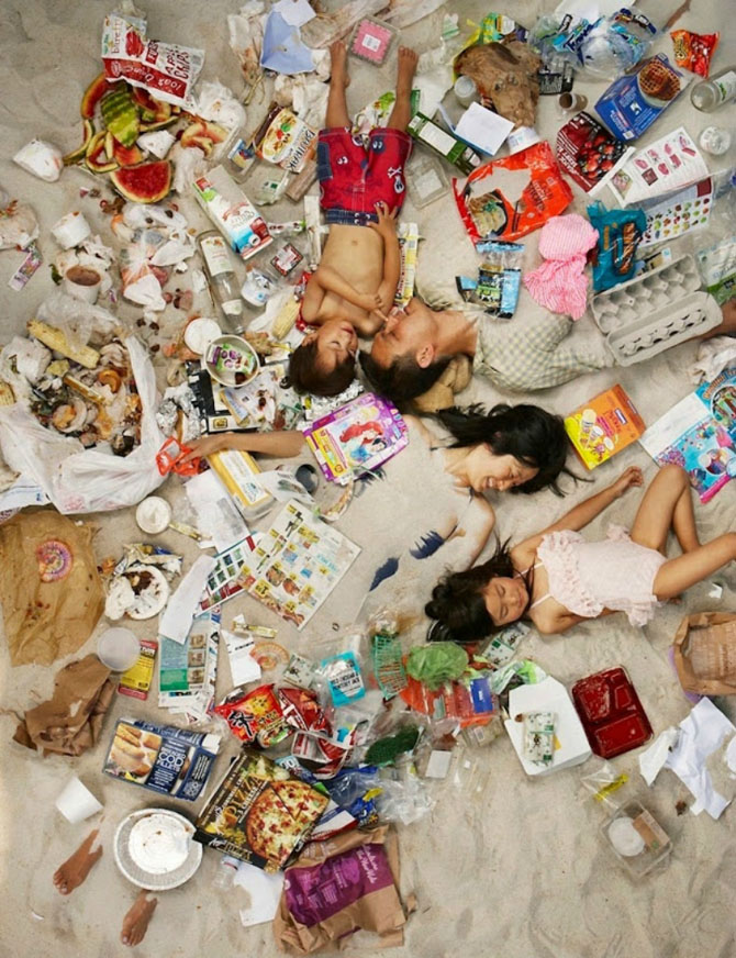 Сколько мусора производит человек всего за неделю (12 фото)