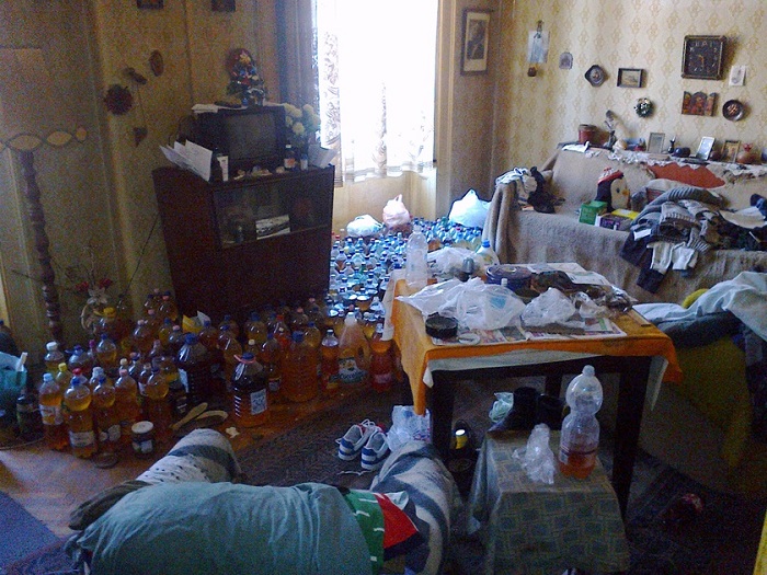 Нехорошая квартира в Венгрии (9 фото)