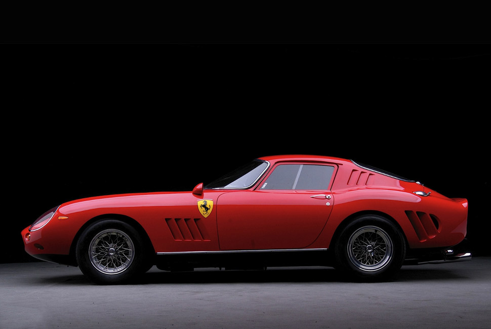    Ferrari   (17 )