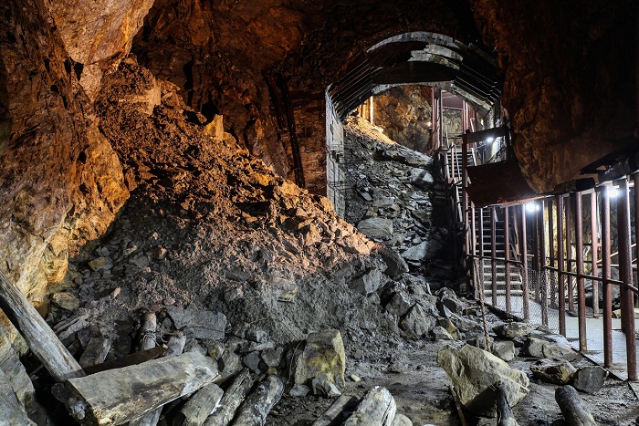 Секретный подземный город Гитлера (18 фото)