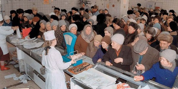 Как готовились к Новому году в СССР (19 фото)