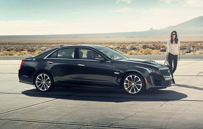 Cadillac CTS-V (8 )