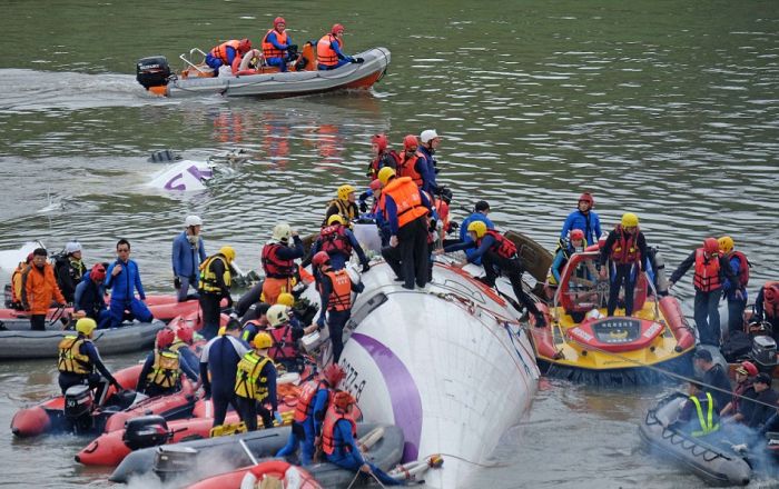      TransAsia ( + 11 )