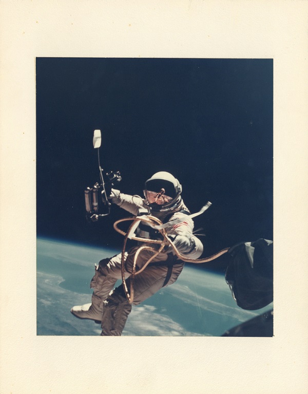 Невиданные ретро фотографии НАСА из истории покорения космоса (20 фото)