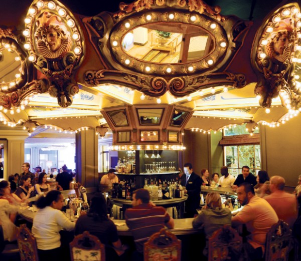 Легендарные бары (10 фото)